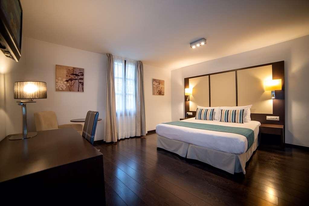 Occidental Pueblo Acantilado El Campello Oda fotoğraf